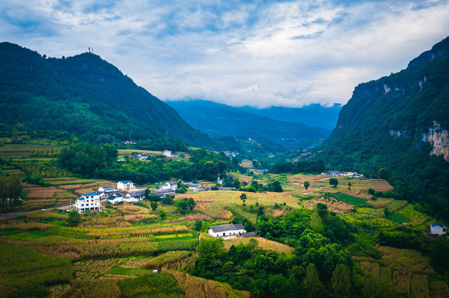 回乡下老家发朋友圈 回到老家的感慨朋友圈